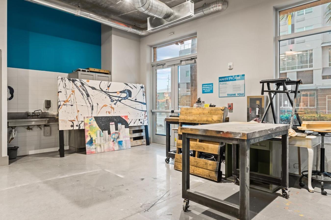 Stylish 1 Bed In Downtown St Pete W Free Parking Lejlighed Saint Petersburg Eksteriør billede